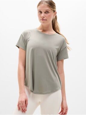 Athleta Lightweight Crew Tee in Sage